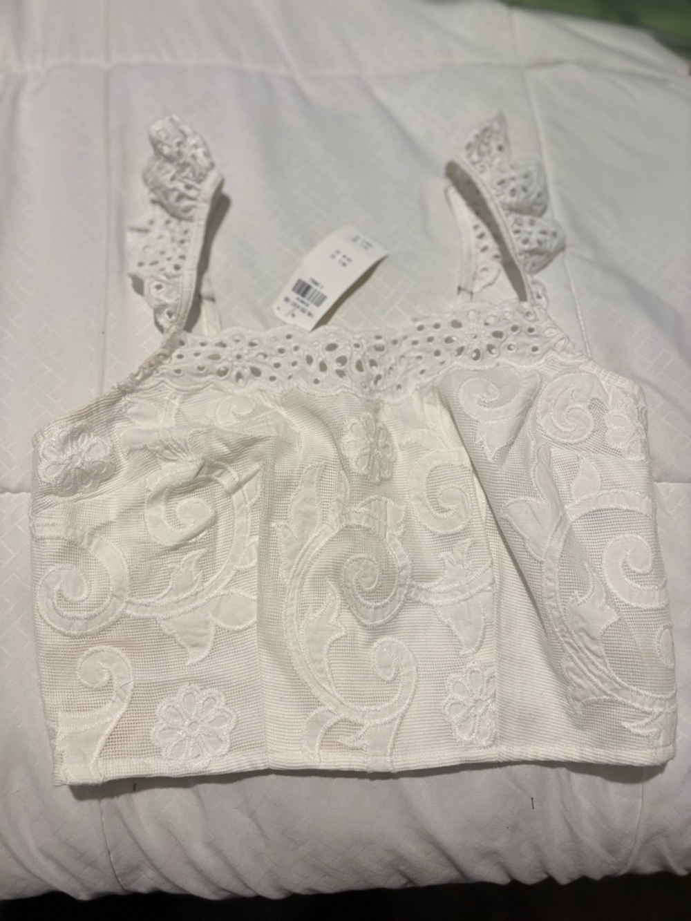 Abercrombie & Fitch White Lace Embroidered Crop Top - Picture 2 of 10